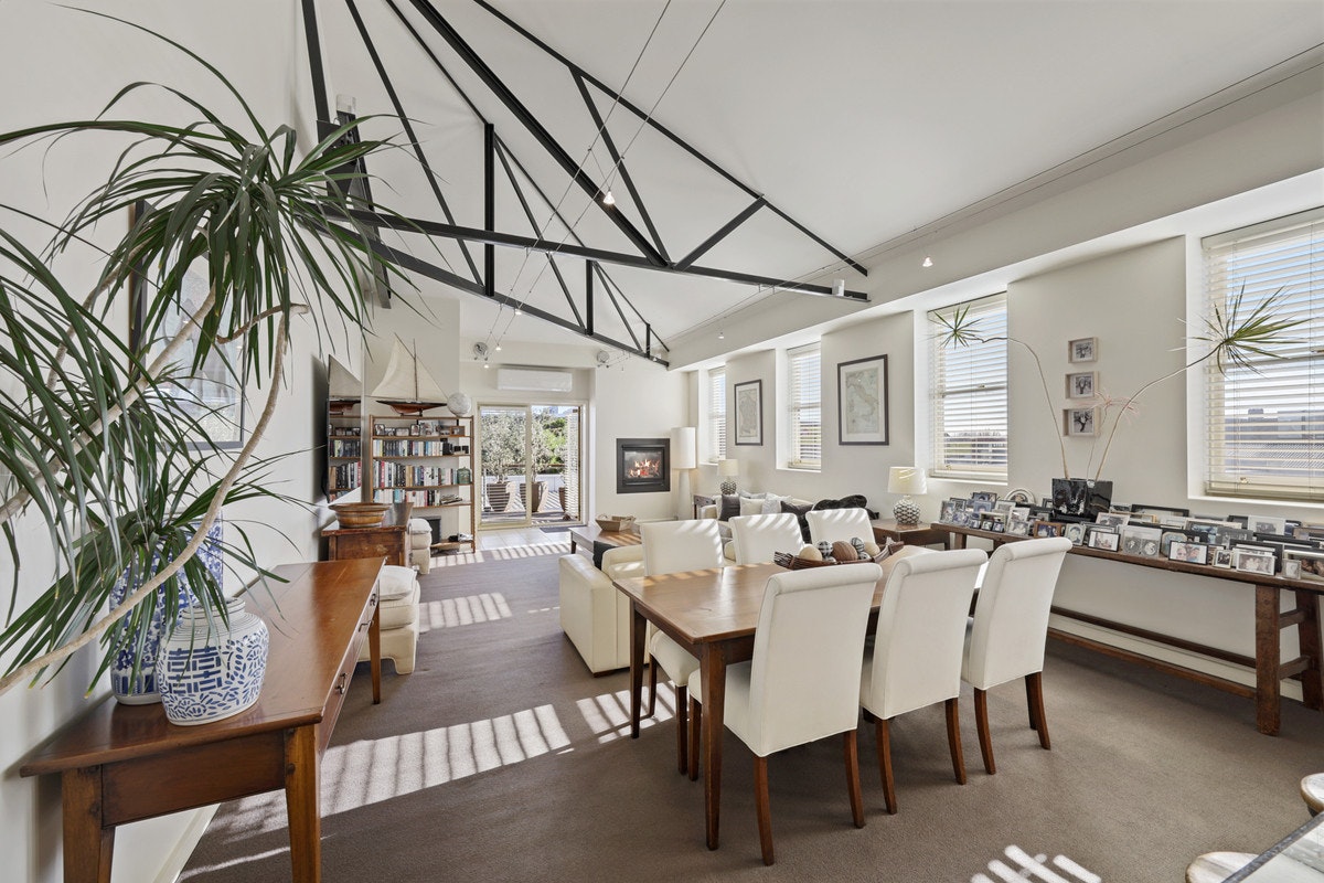 Image of dining room