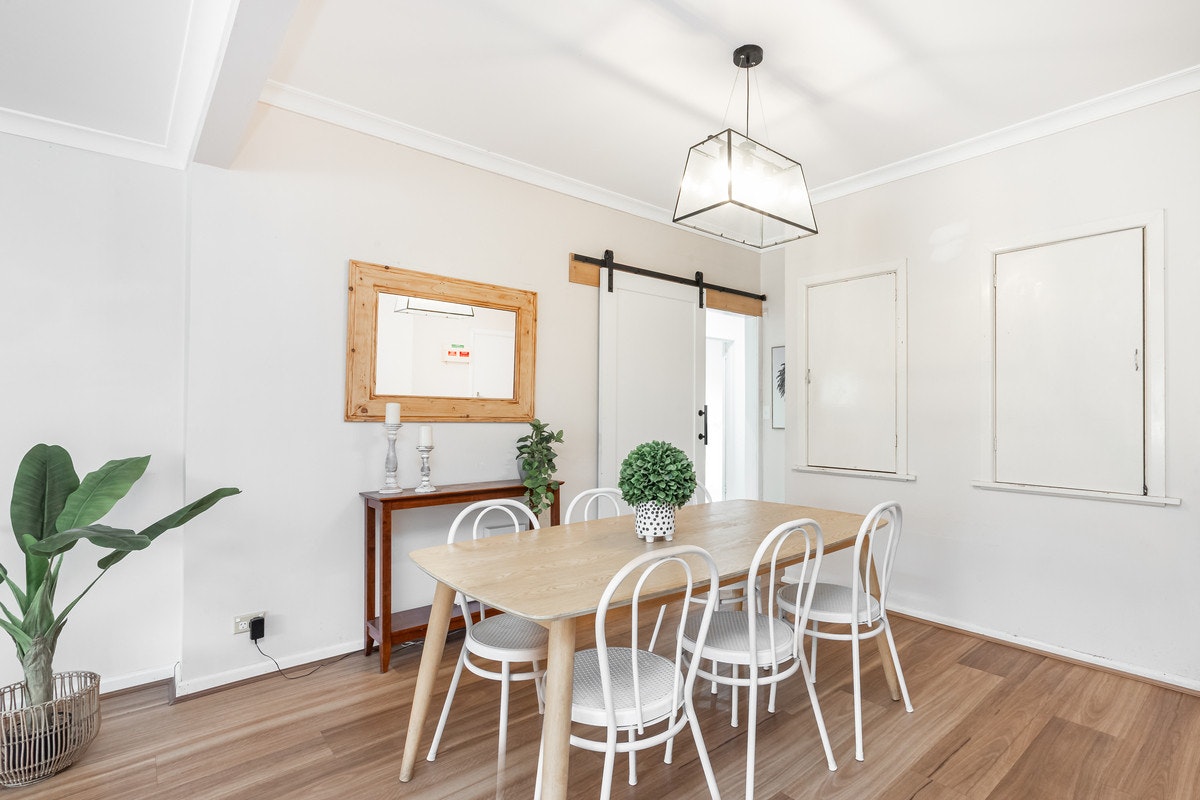 Image of dining room