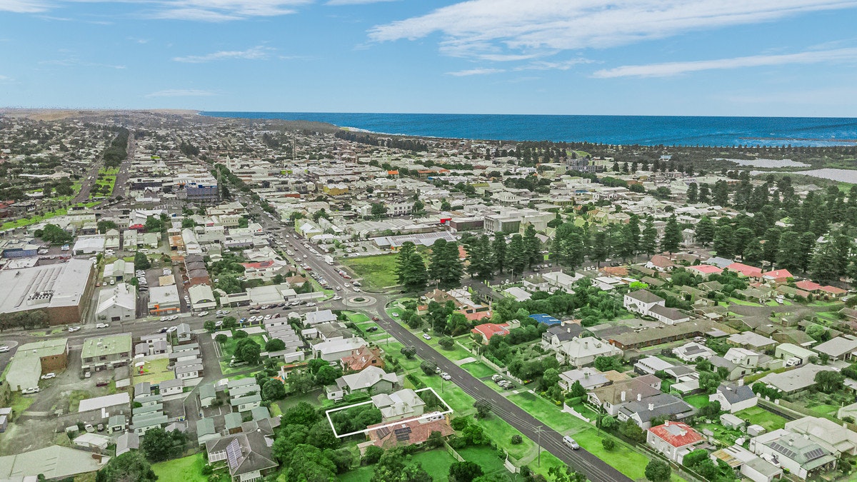 Image of neighborhood