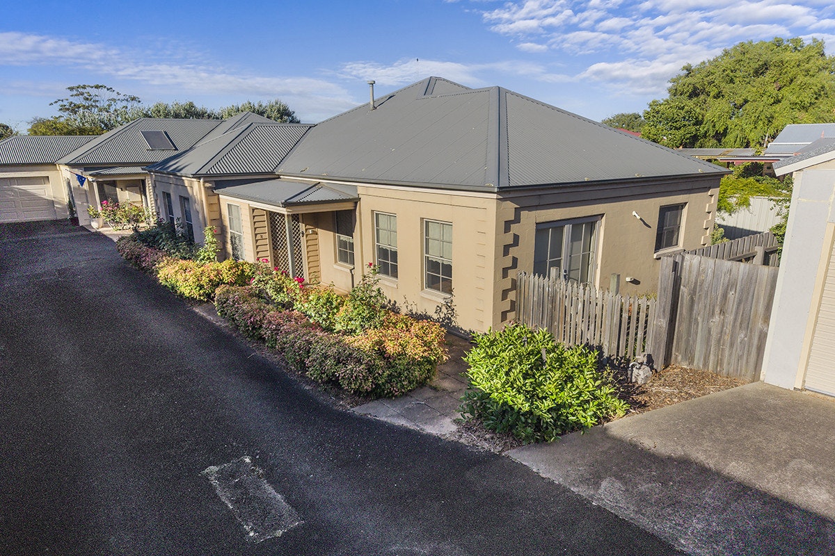 Image of neighborhood