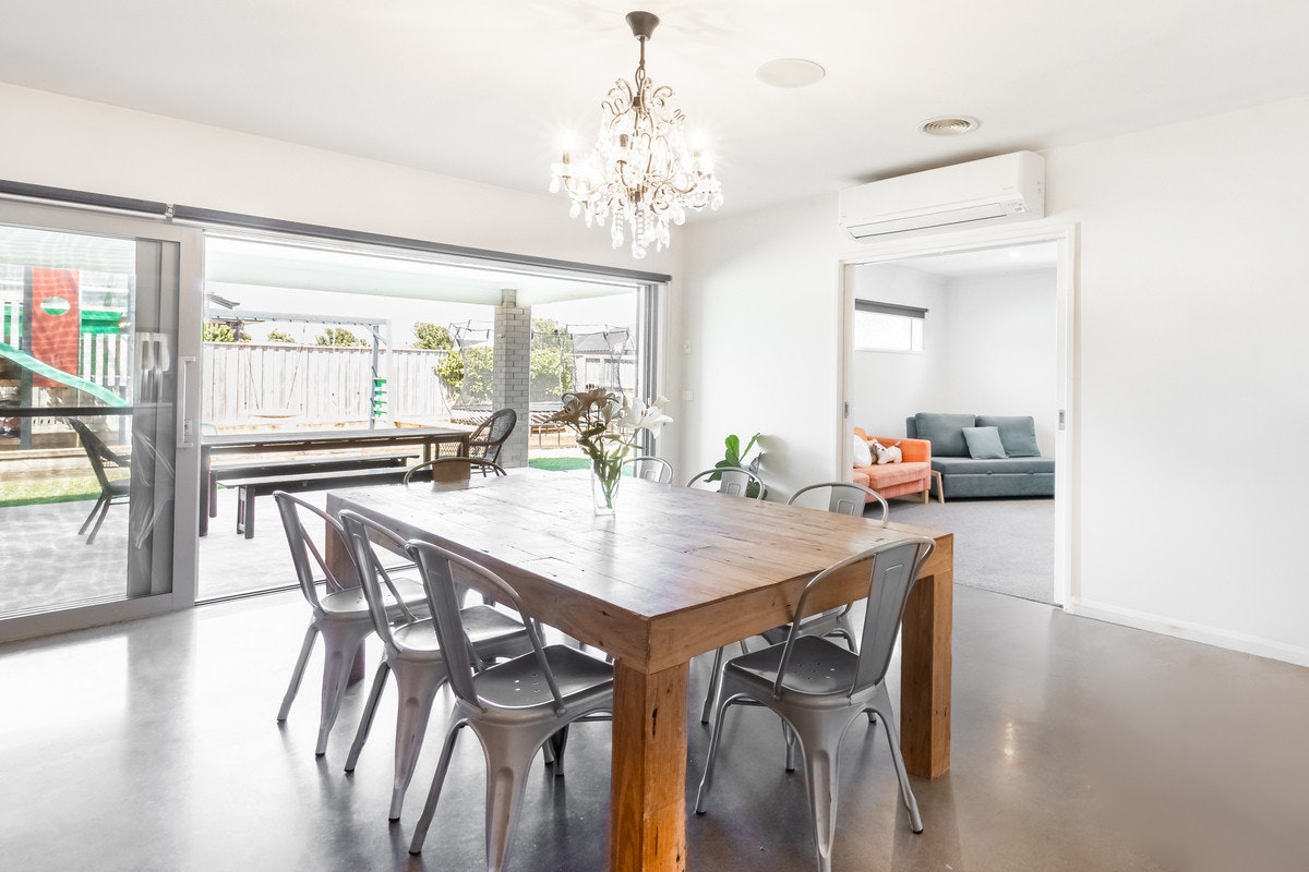 Image of dining room