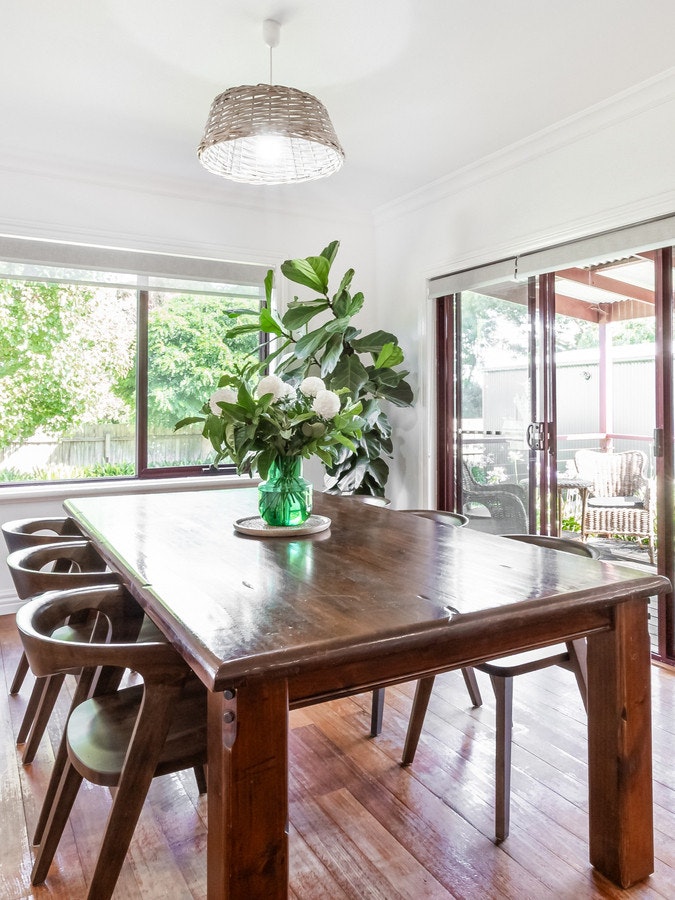 Image of dining room