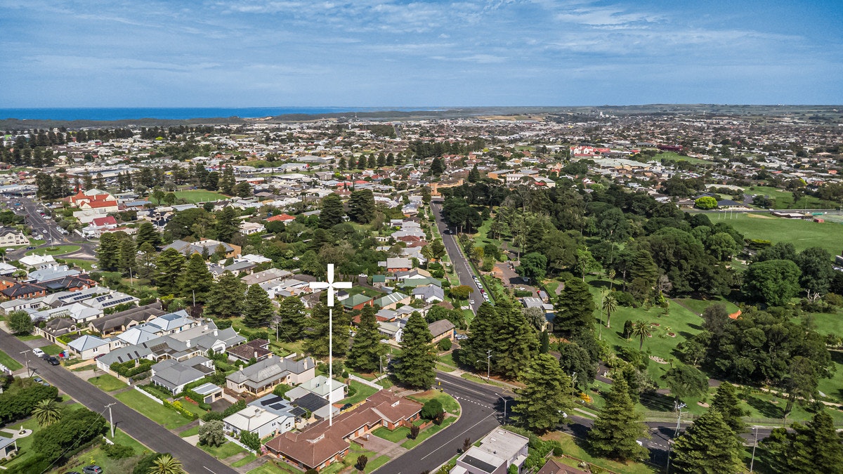 Image of neighborhood