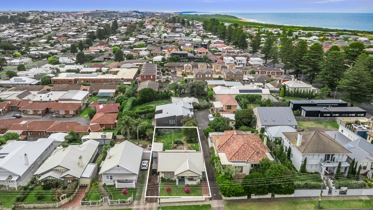 Image of neighborhood