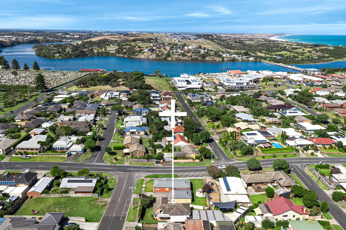 Image of neighborhood