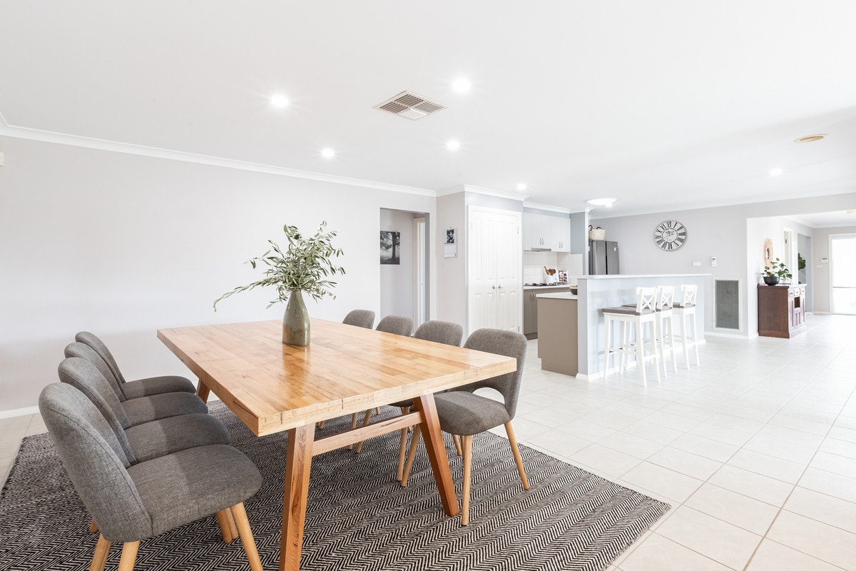 Image of dining room