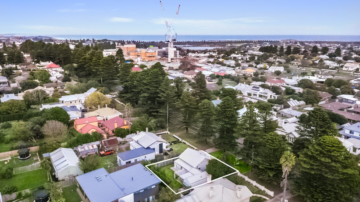 Image of neighborhood