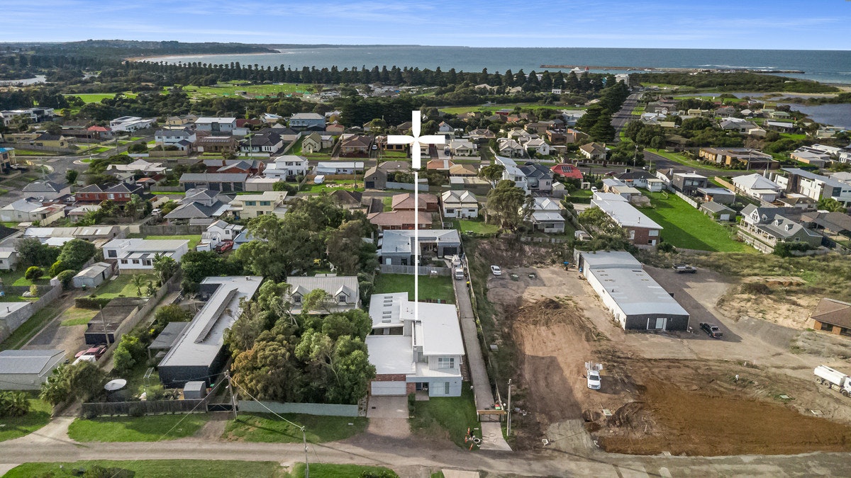 Image of neighborhood