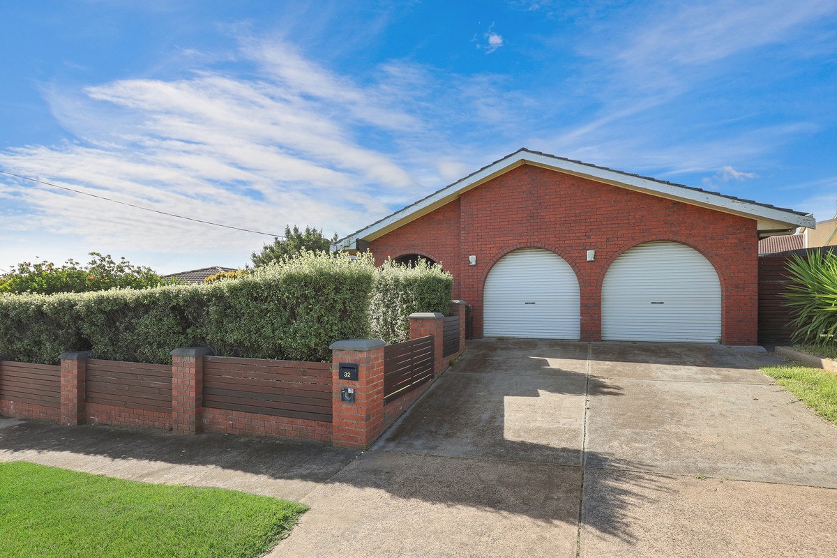 Image of garage