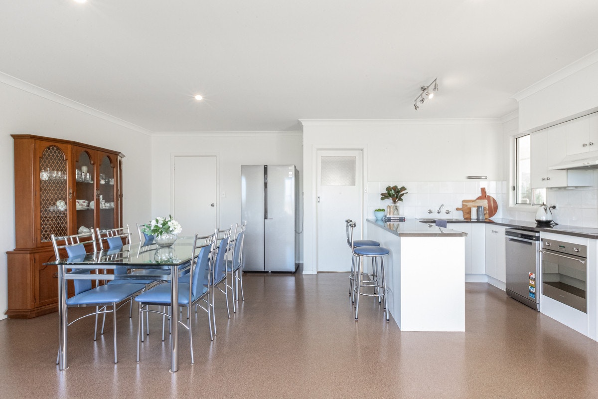 Image of dining room