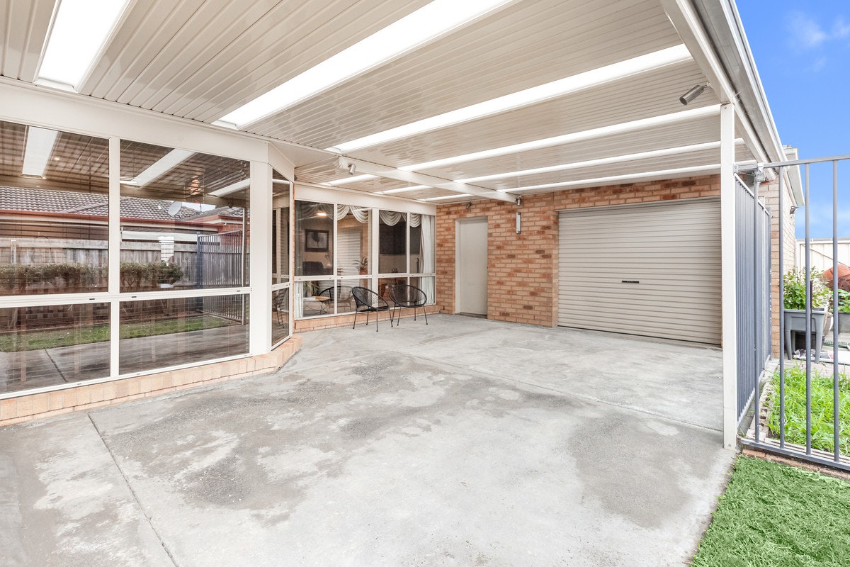 Image of garage