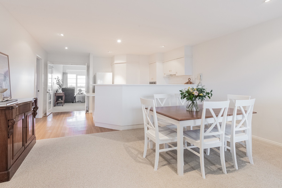 Image of dining room