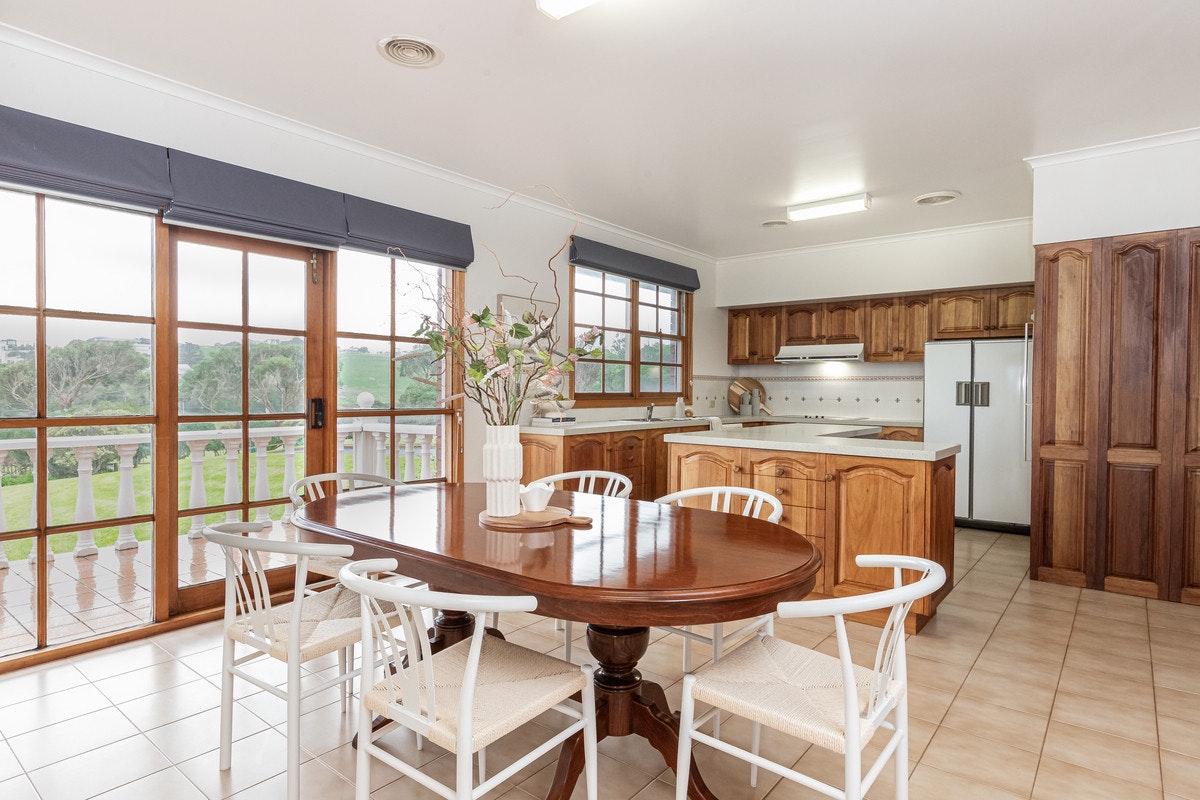 Image of dining room