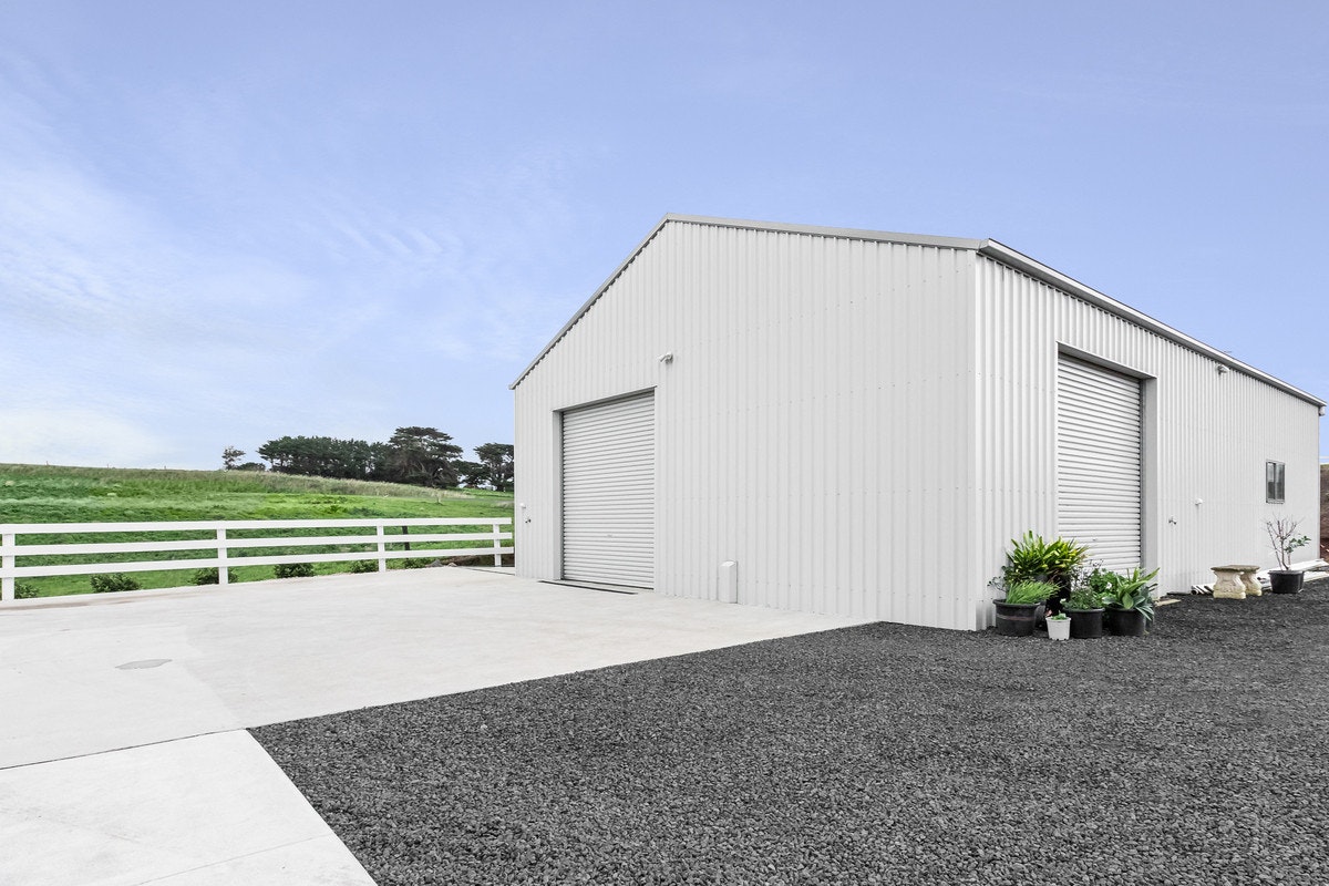 Image of garage