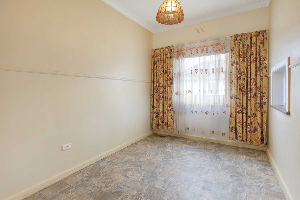 Image of corner
