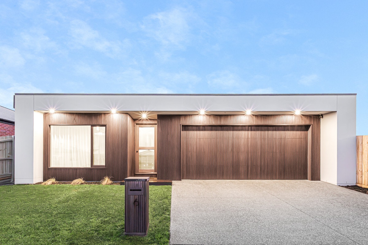 Image of garage