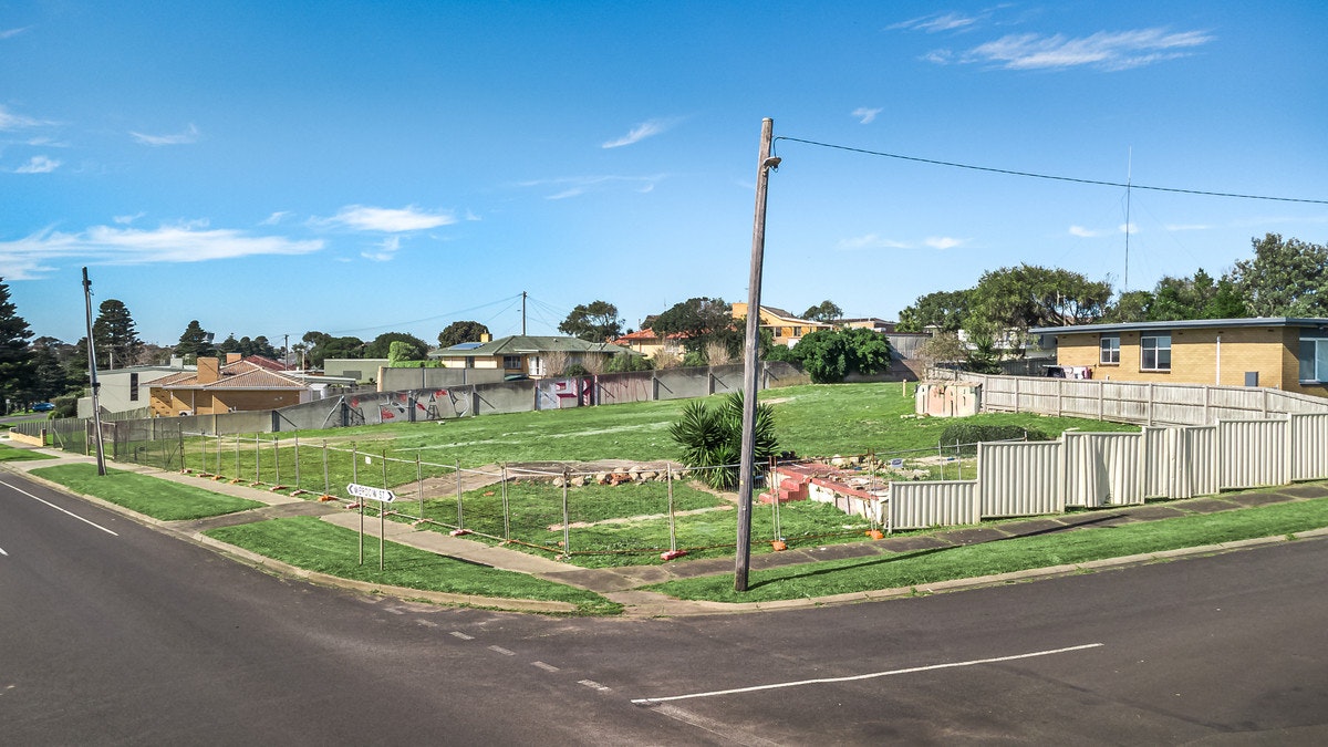 Image of neighborhood