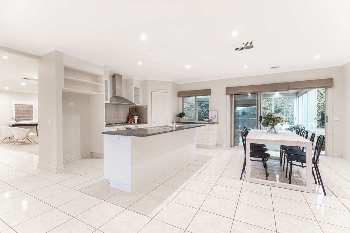Image of dining room