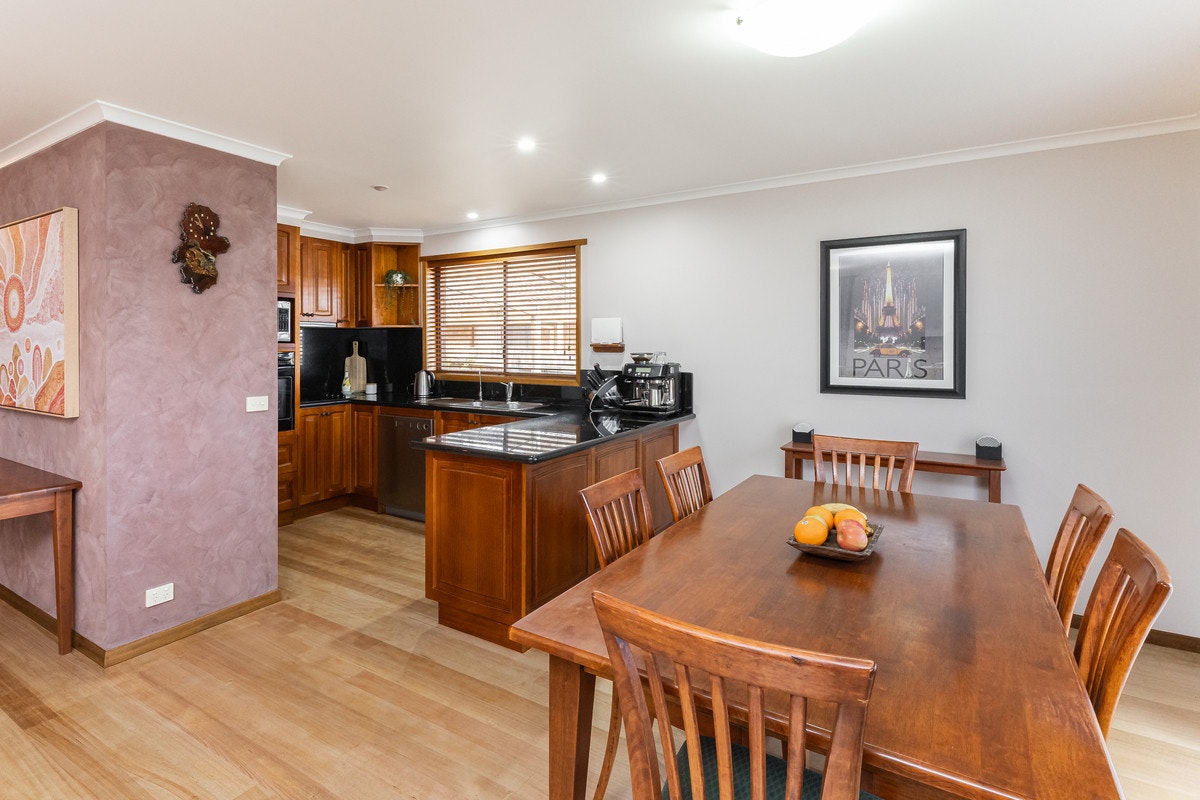 Image of dining room