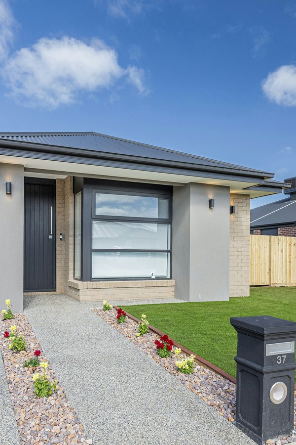 Image of garage