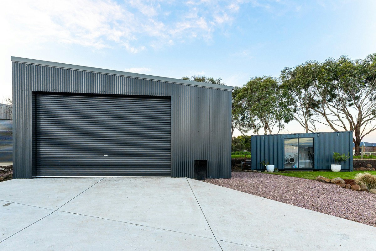 Image of garage