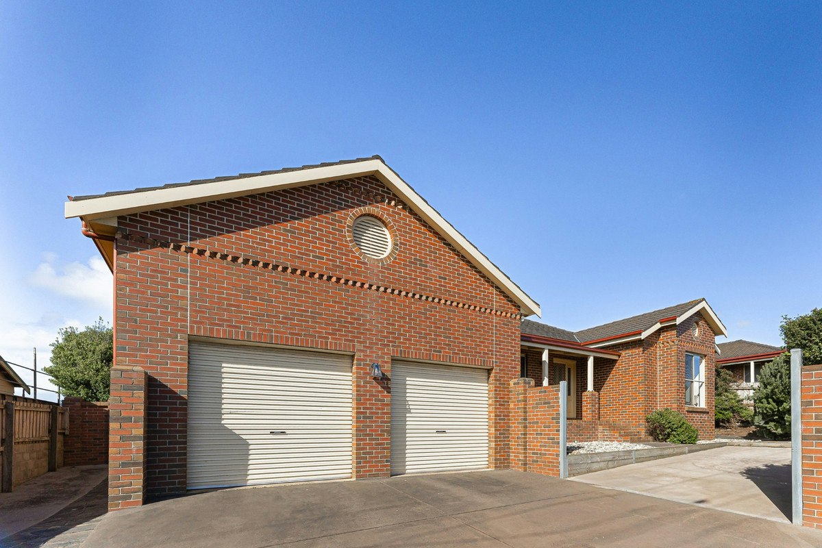Image of garage