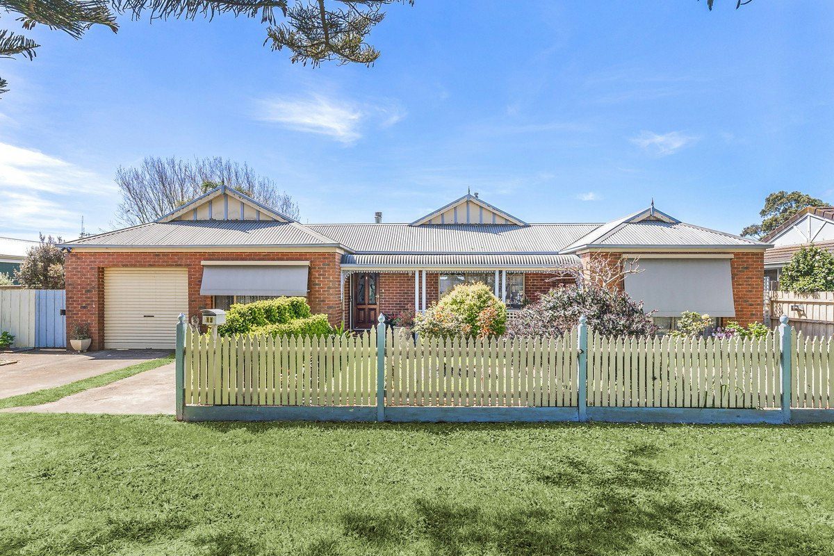 12 High Street, Koroit - Image 1