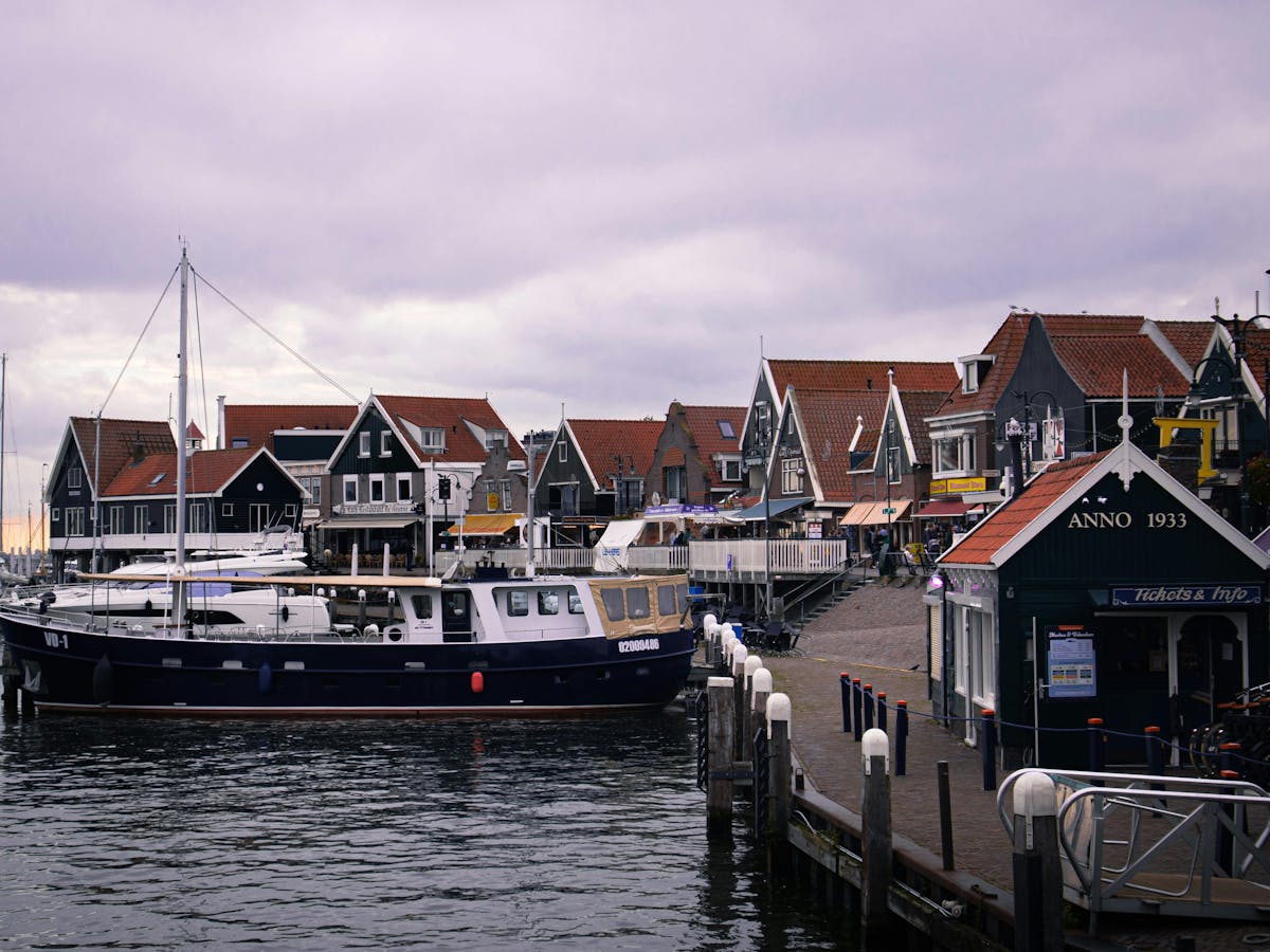 Smuk gammel havneplads