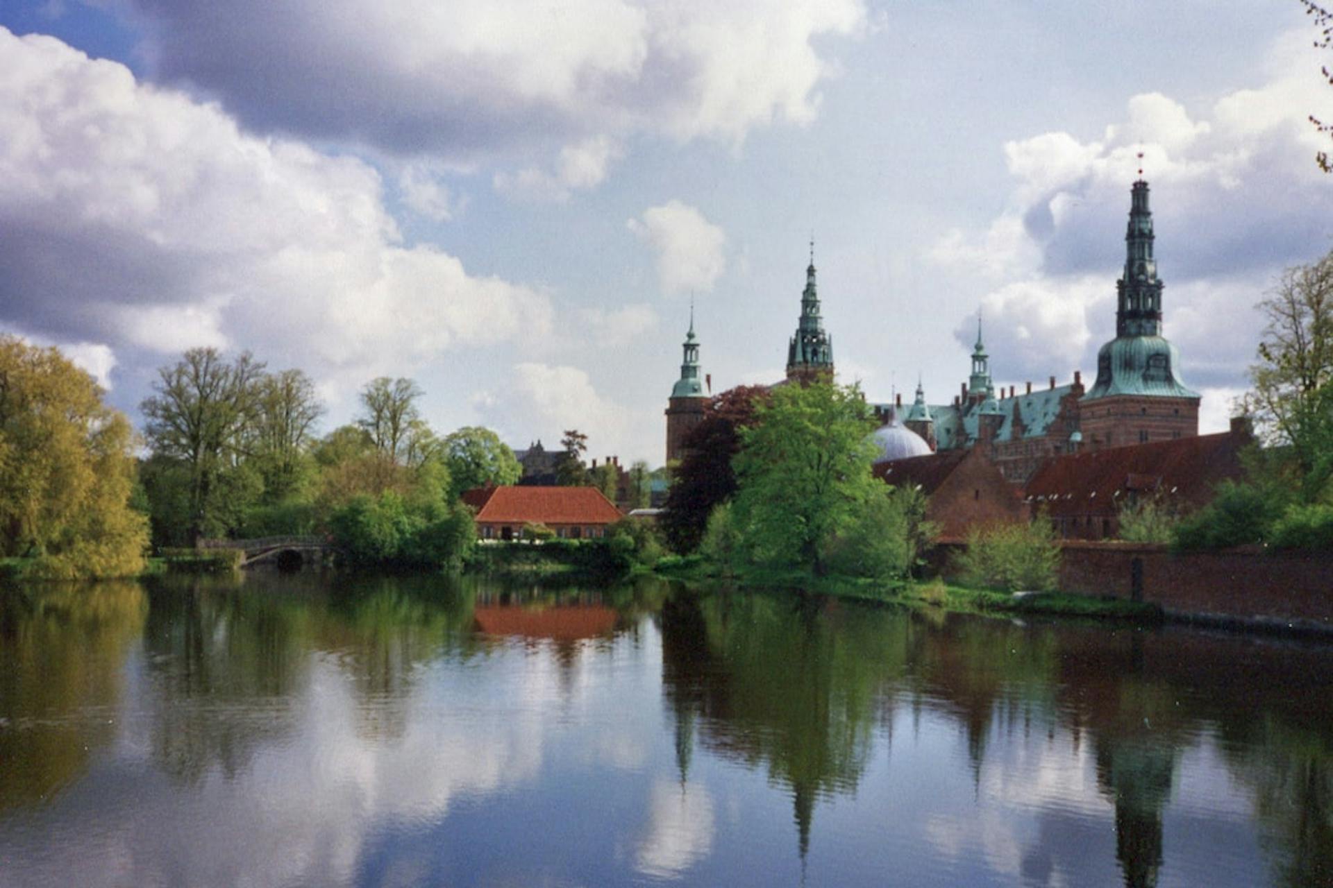 Porcelænshaven er en omdannet fabriksgrund med boliger og campus. (Photo by Julian Nortoft on Unsplash)