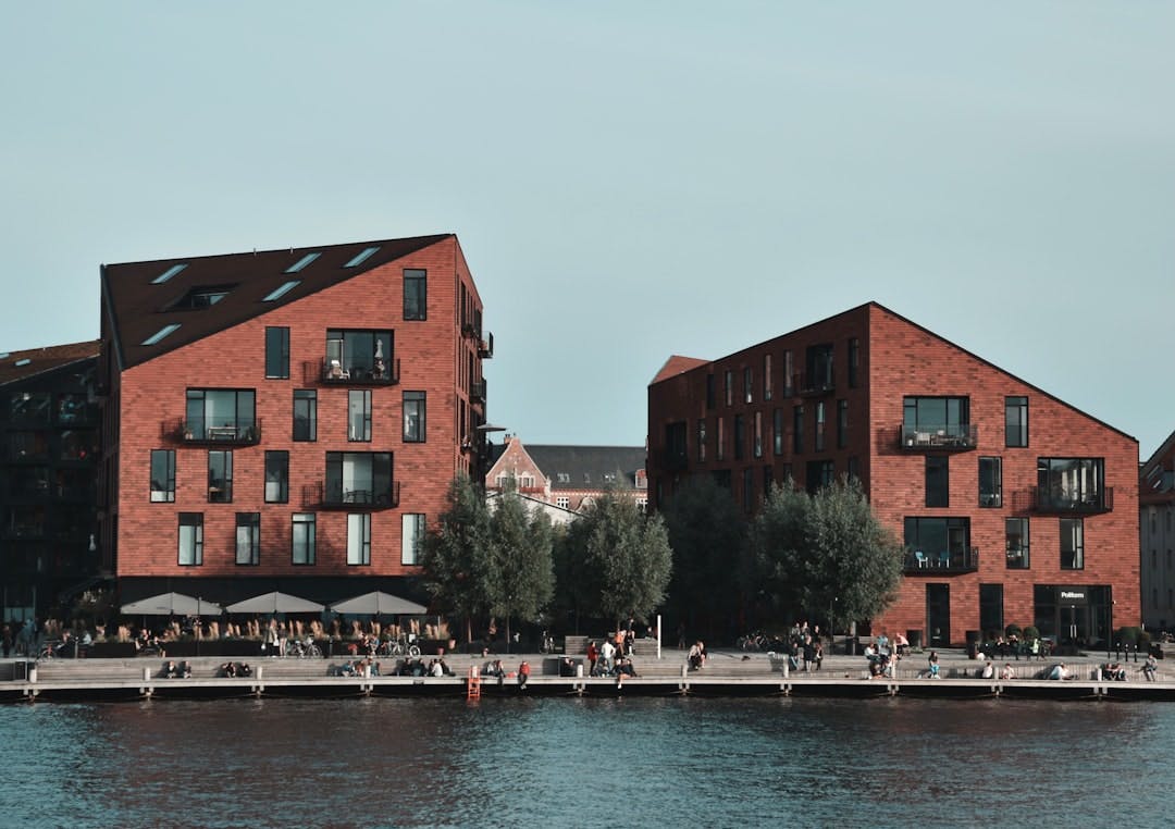 Sådan finder du kommende lejeboliger i København, før de bliver annonceret. (Photo by Gianluigi Marin on Unsplash)