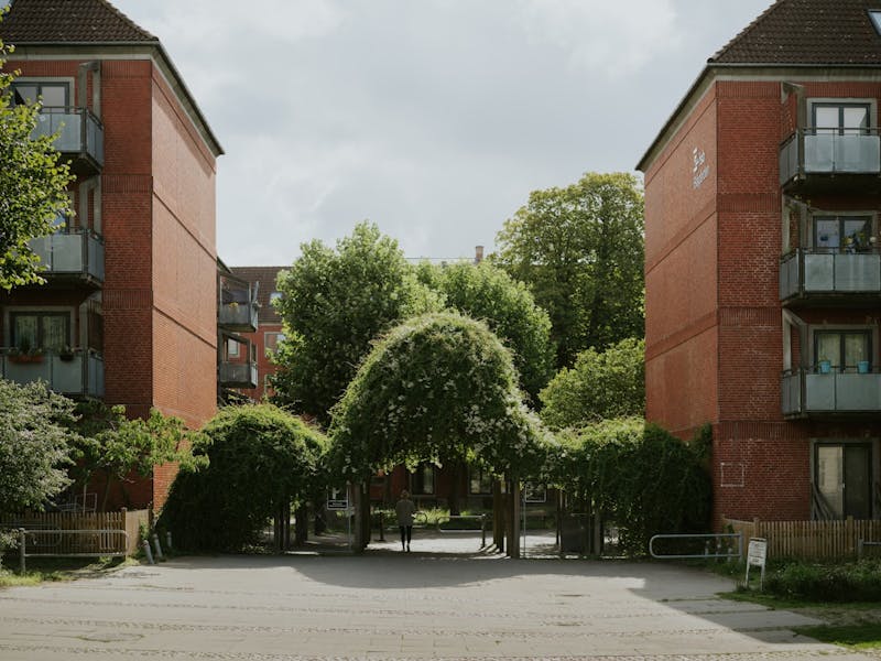 Sådan regner du kvadratmeterprisen på en lejebolig i København ud, og sådan vurderer du… (Photo by Yohan Marion on Unsplash)