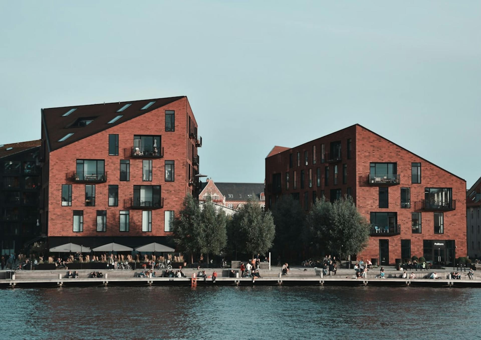 Hvad koster en opskrivning til en lejebolig i København, hvornår skal den fornyes, og… (Photo by Gianluigi Marin on Unsplash)