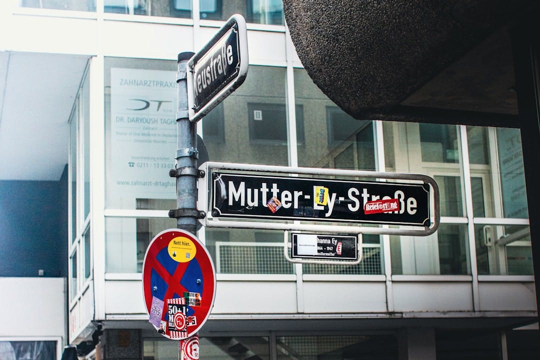 Find affordable apartments in Düsseldorf. (Photo by Luca Hooijer on Unsplash)