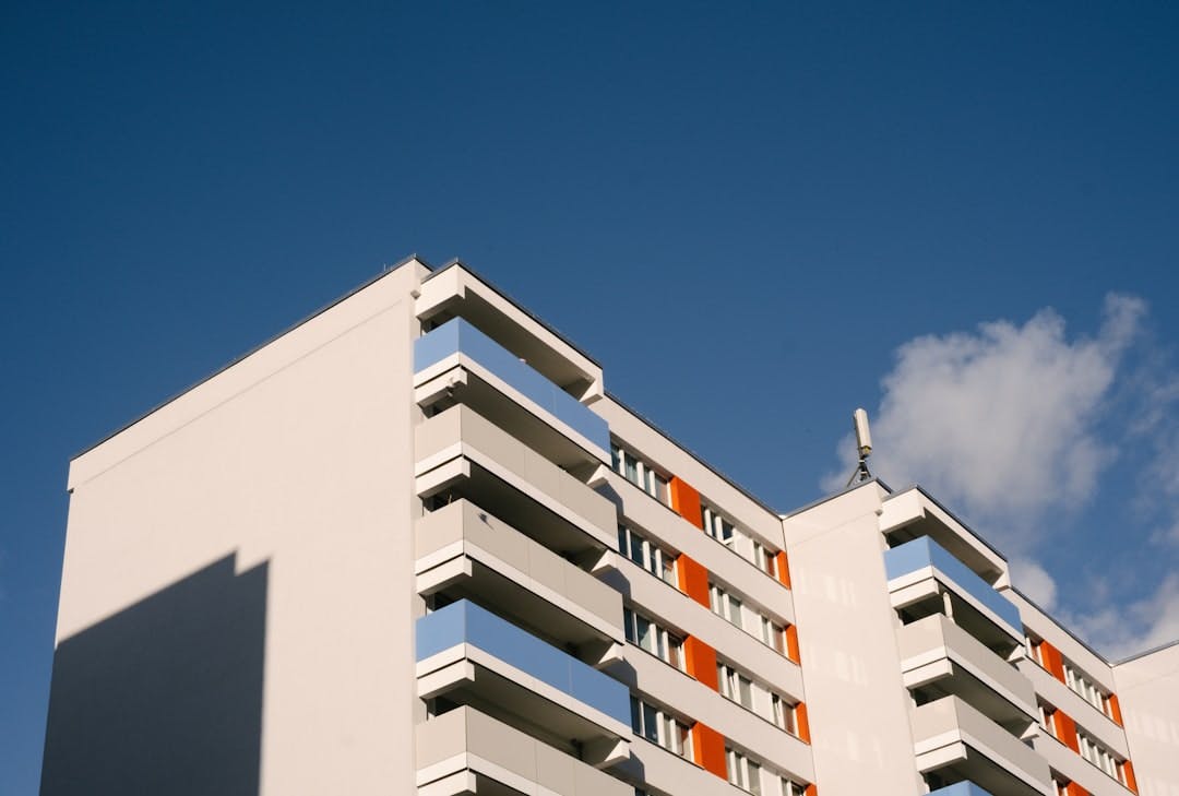 Discover affordable housing for students in Germany. (Photo by Burak Arslan on Unsplash)