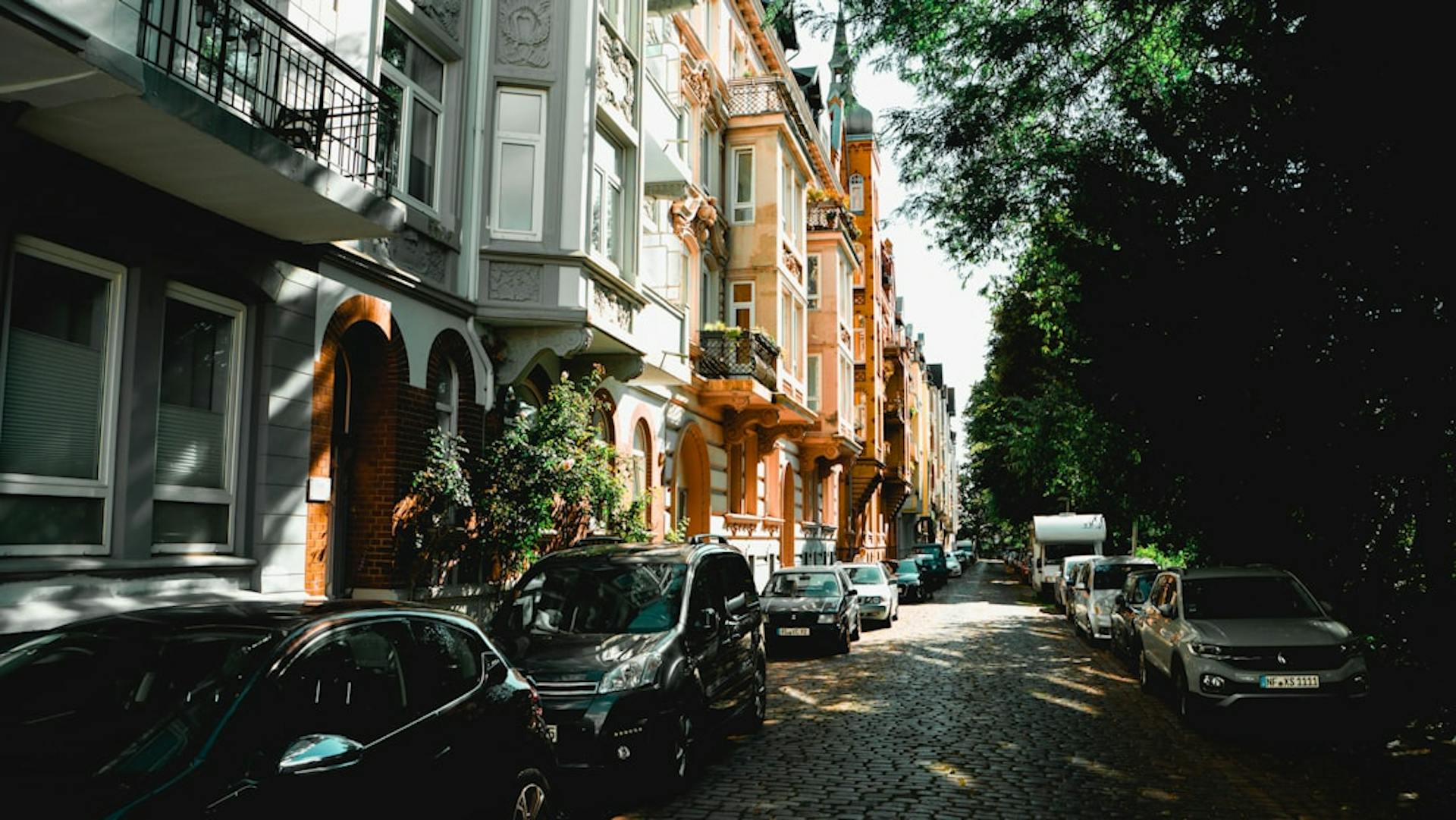 The Mietspiegel never rates your Warmmiete, only your Nettokaltmiete. (Photo by Syawish Rehman on Unsplash)