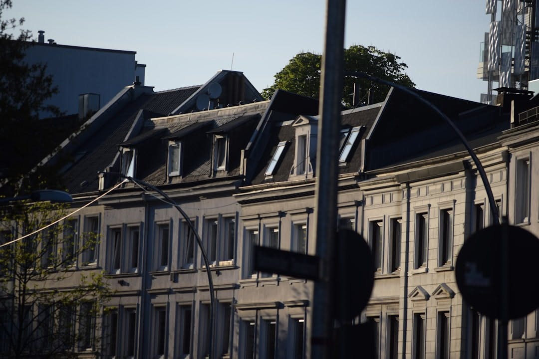 Searching for a home in Altona, Hamburg? (Photo by Jannik on Unsplash)