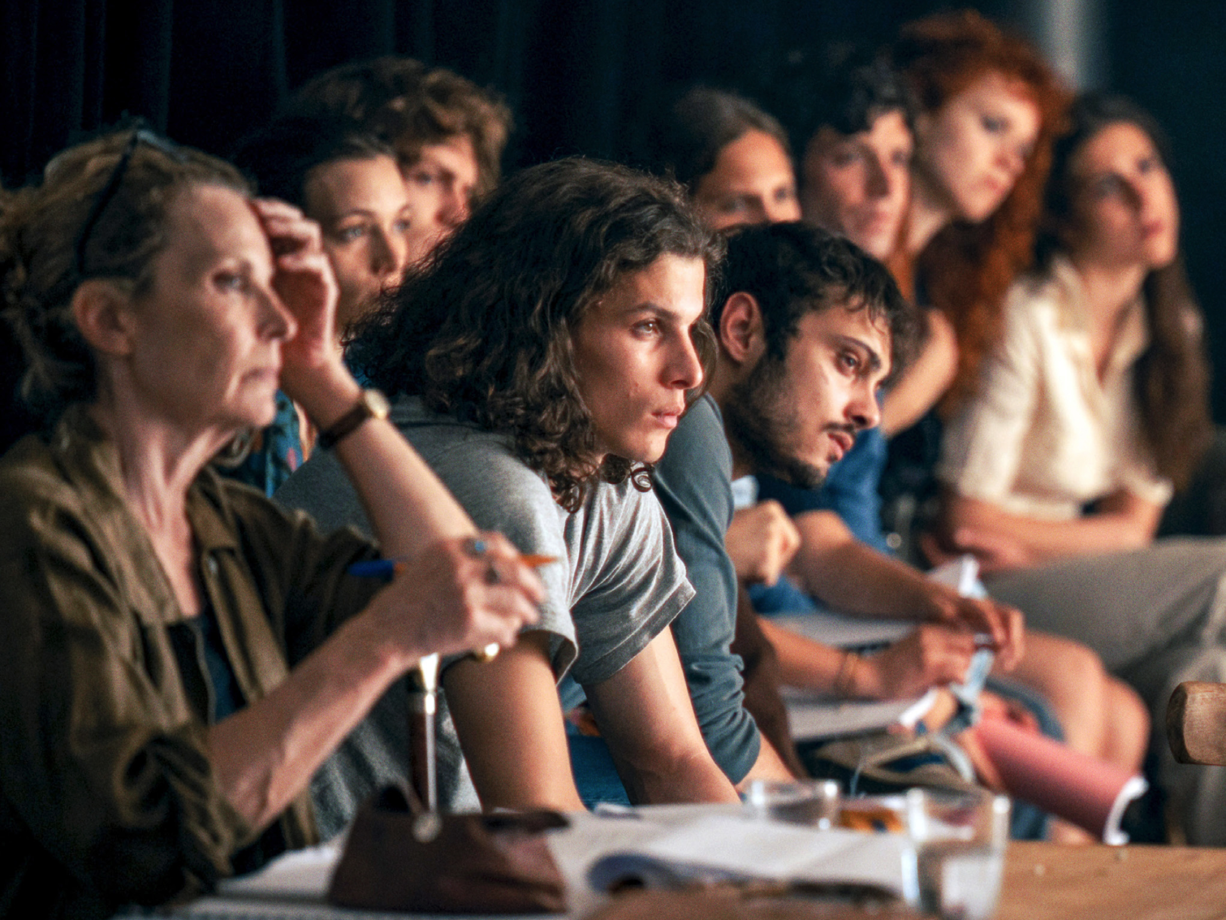 Kader iz filma Večno maldi.