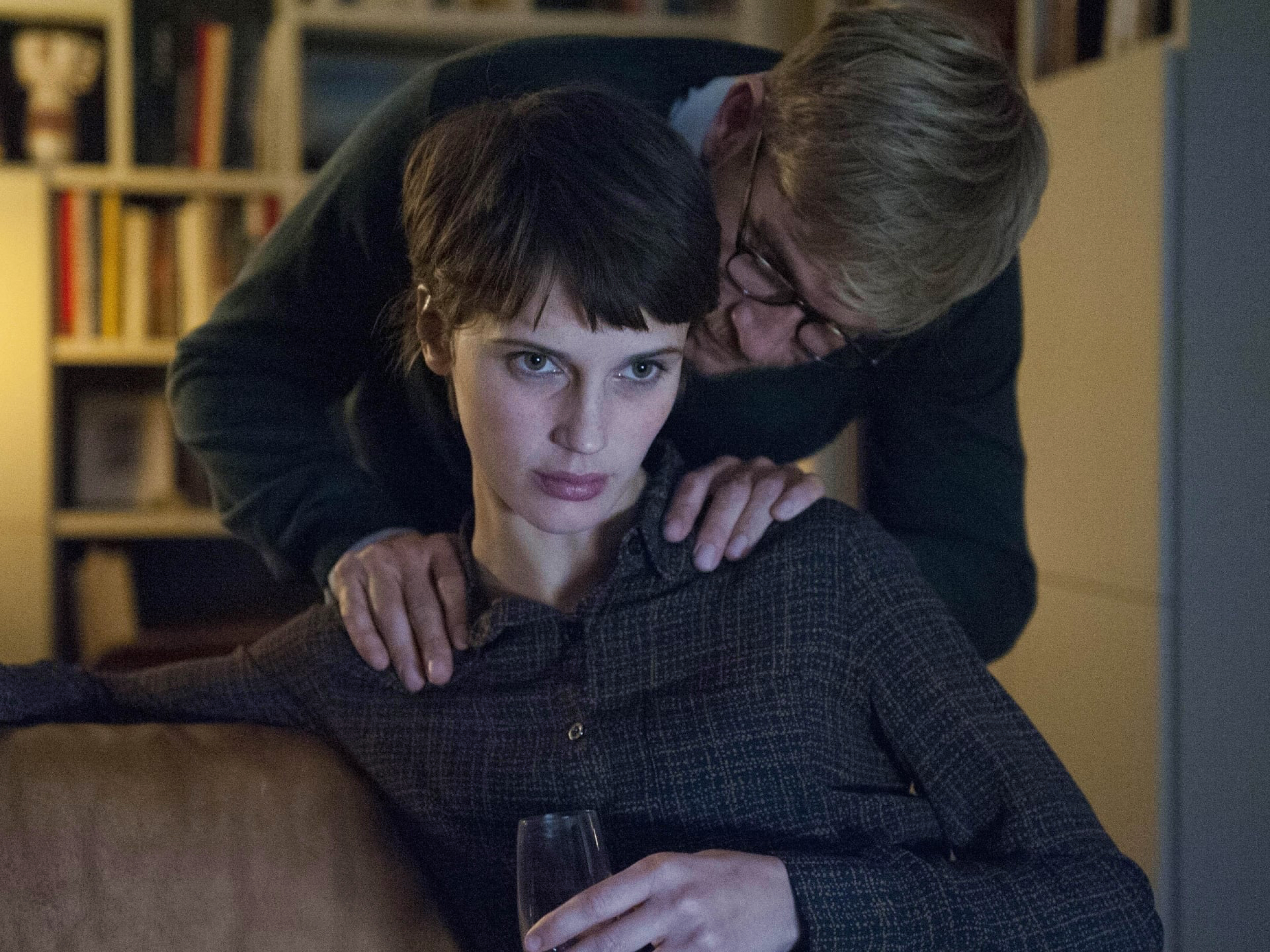 Kader iz filma Dvojni ljubimec.