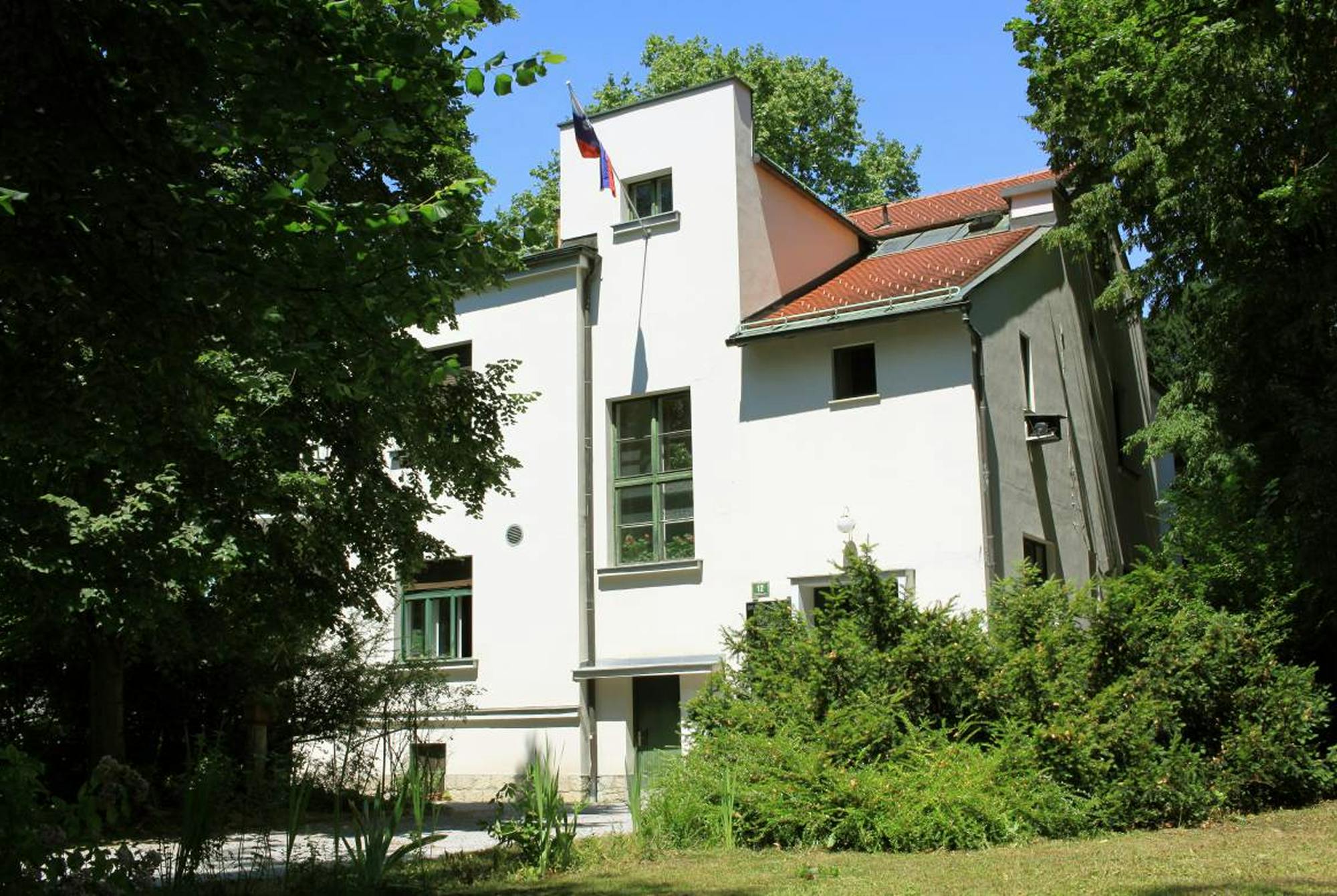 Pisateljska vila na Tomšičevi