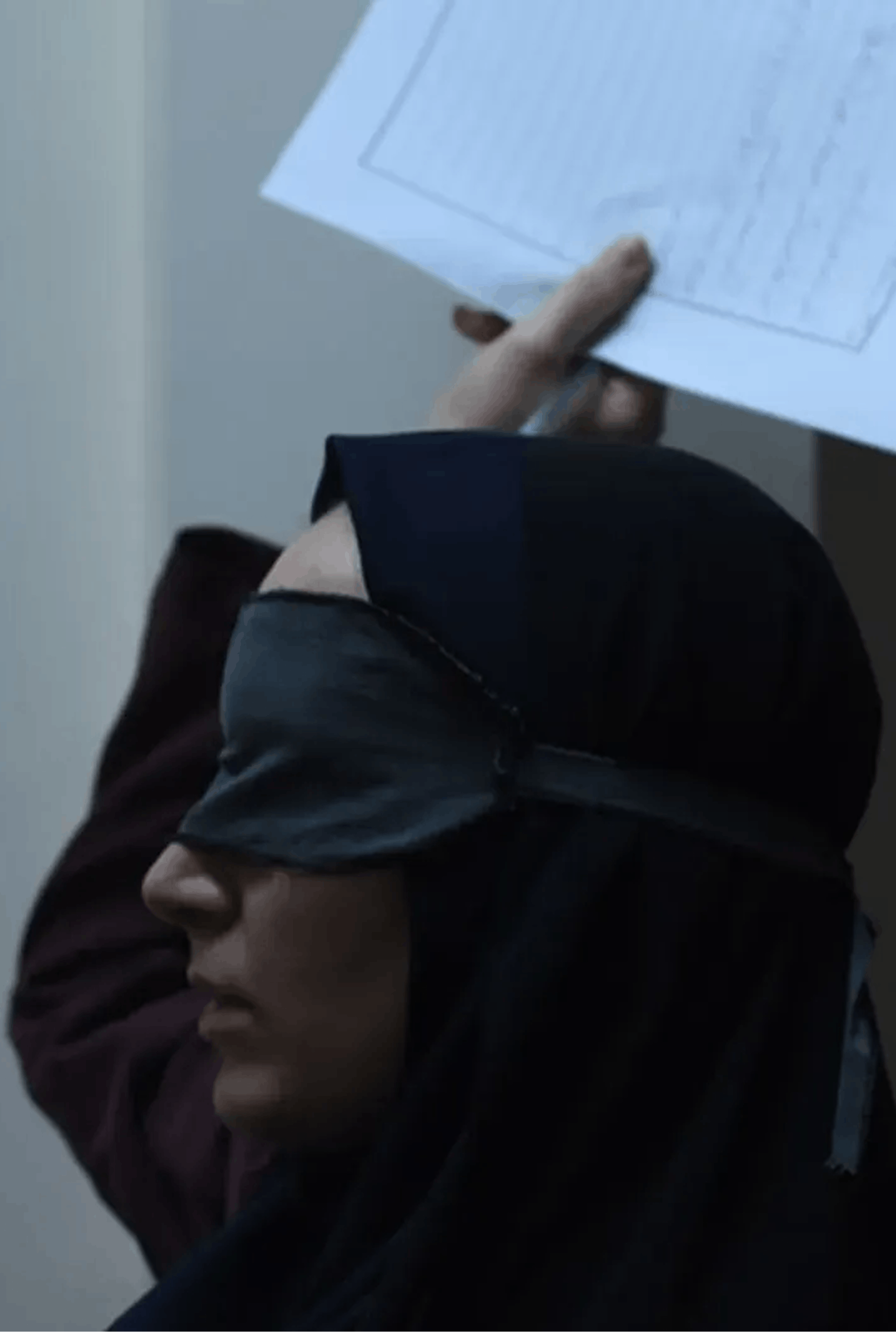 Kader iz filma Seme svetega figovca
