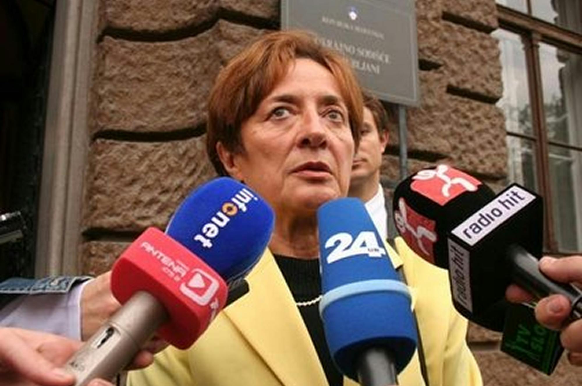 Tatjana Devčič Svetek med intervjuji za medije