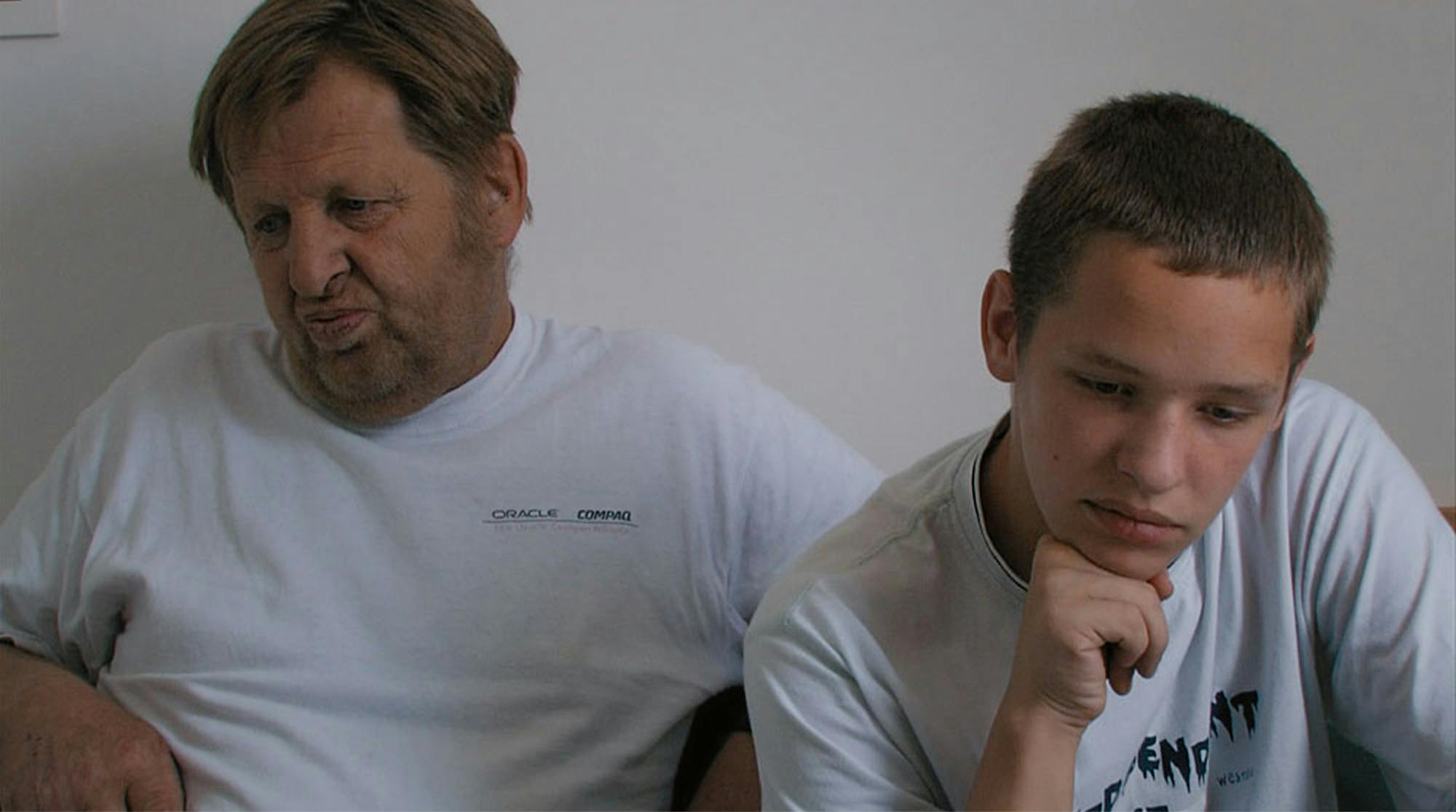 Kader iz filma Družina