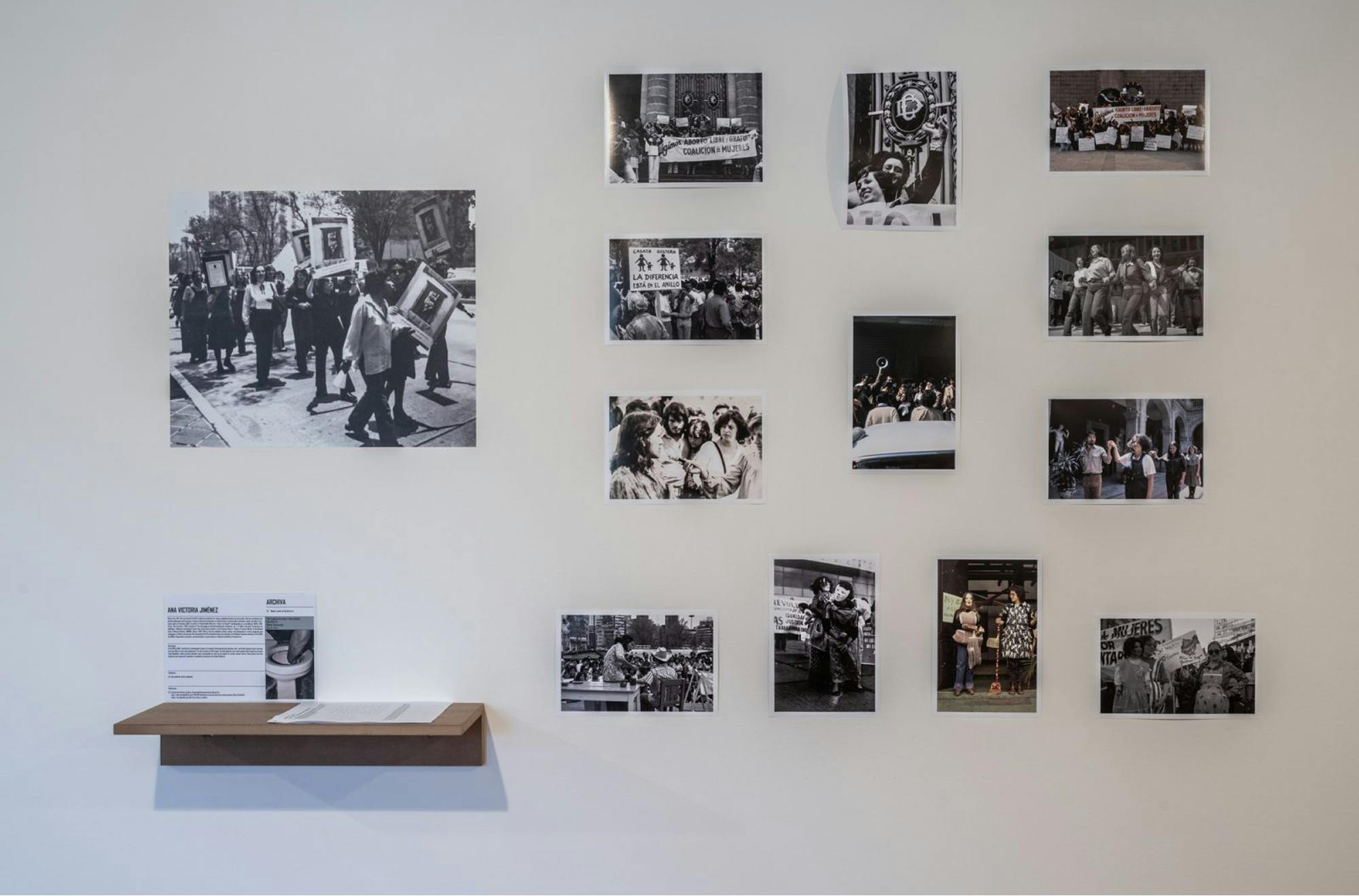 Fotografije na steni galerije