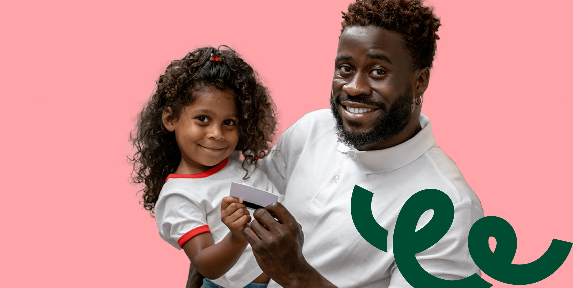 Father and daughter using creditcard: different payment generations