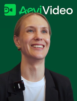 Sarah Reineck - Aevi video