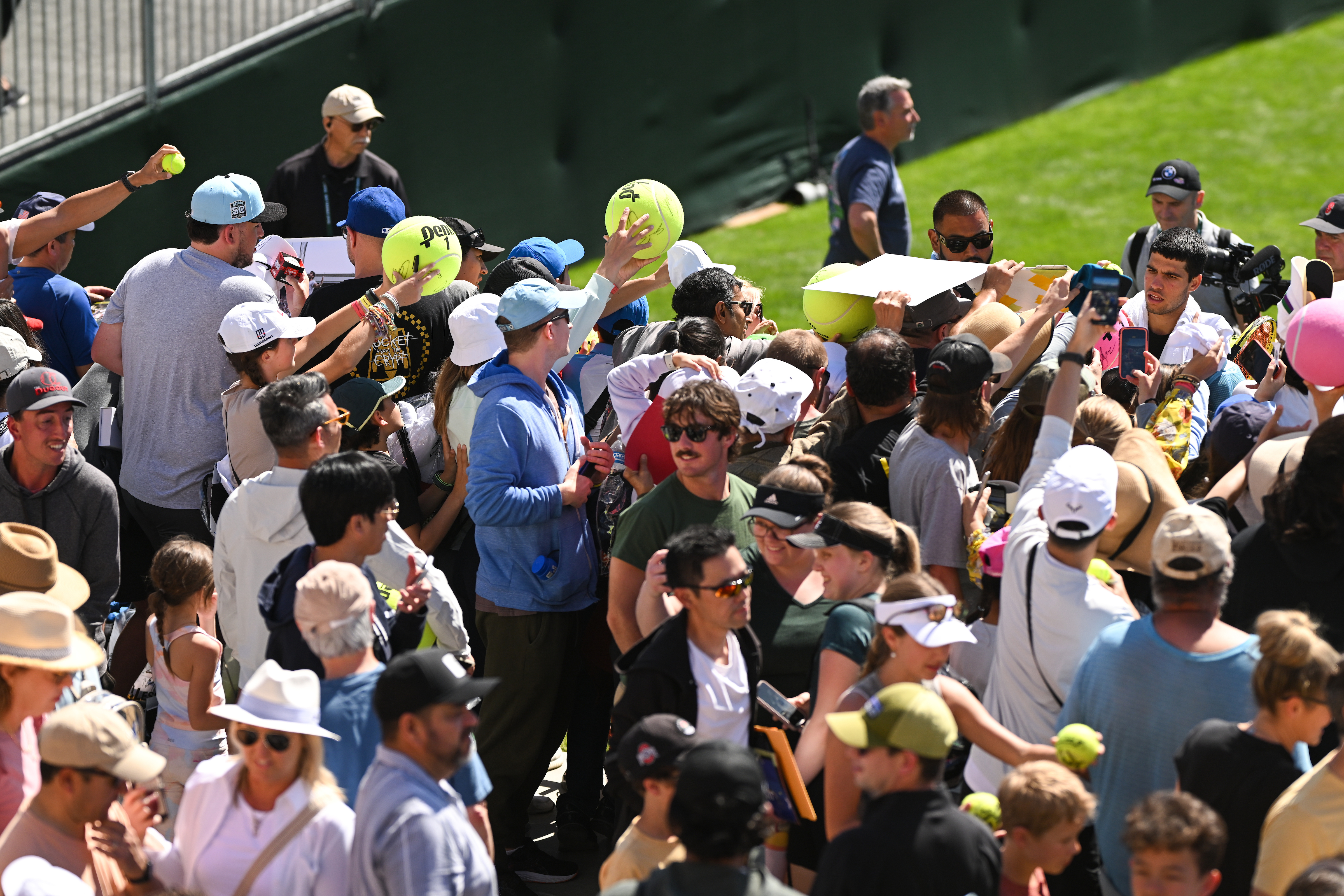 Photos: Fans Welcome Reigning Champion Carlos Alcaraz Back To The Desert