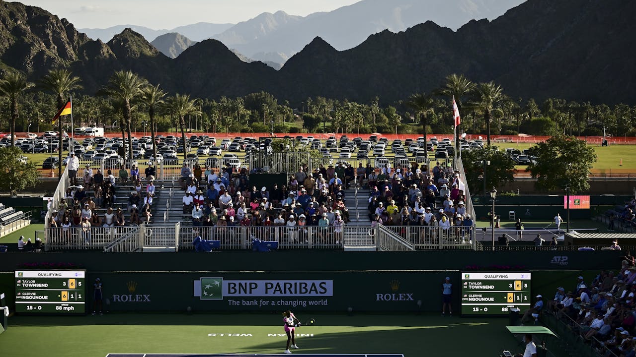The Santa Rosa mountains offer a stunning backdrop for the women's qualifying rounds.