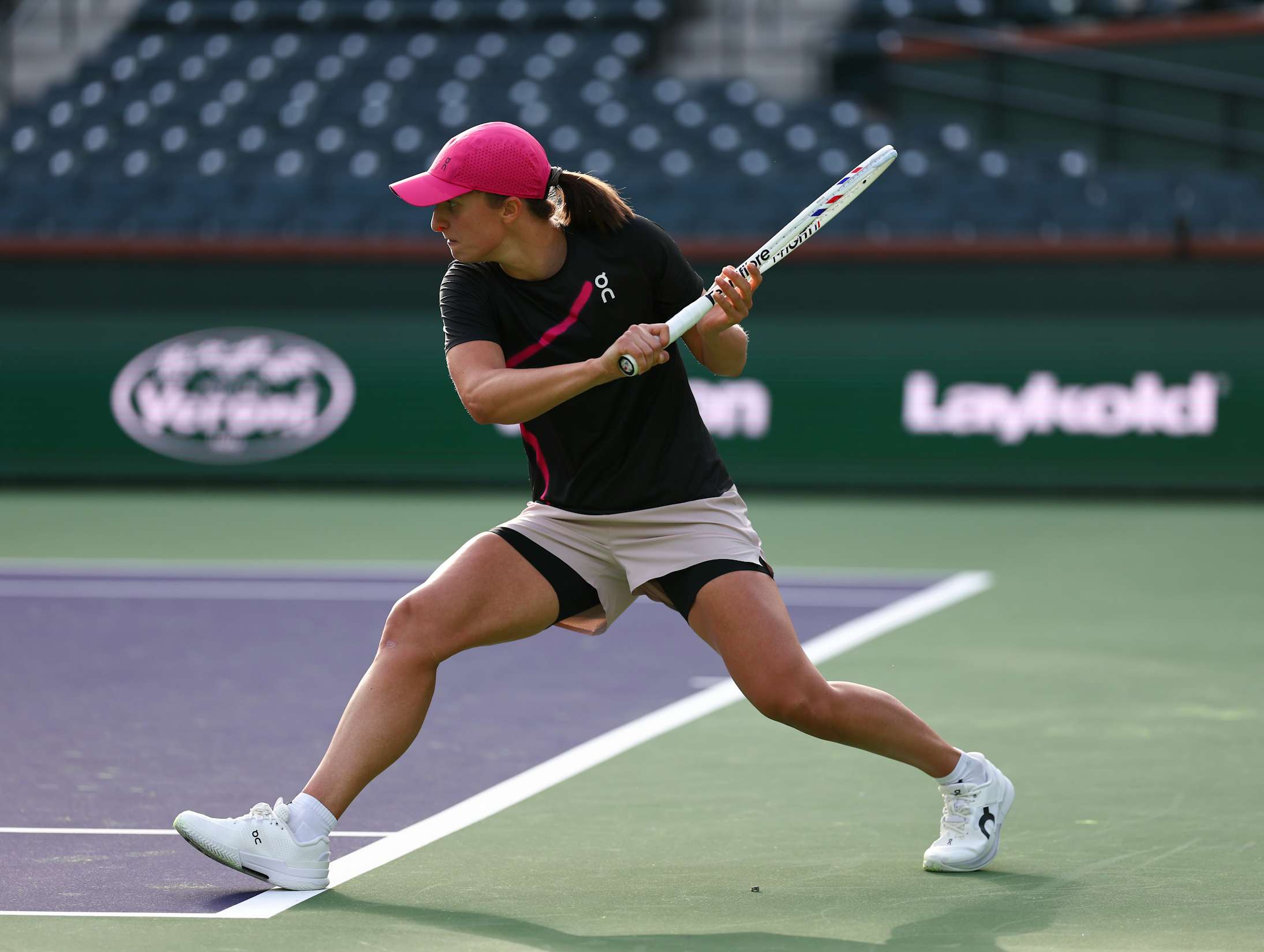 Reigning Champion Iga Swiatek Arrives In Tennis Paradise