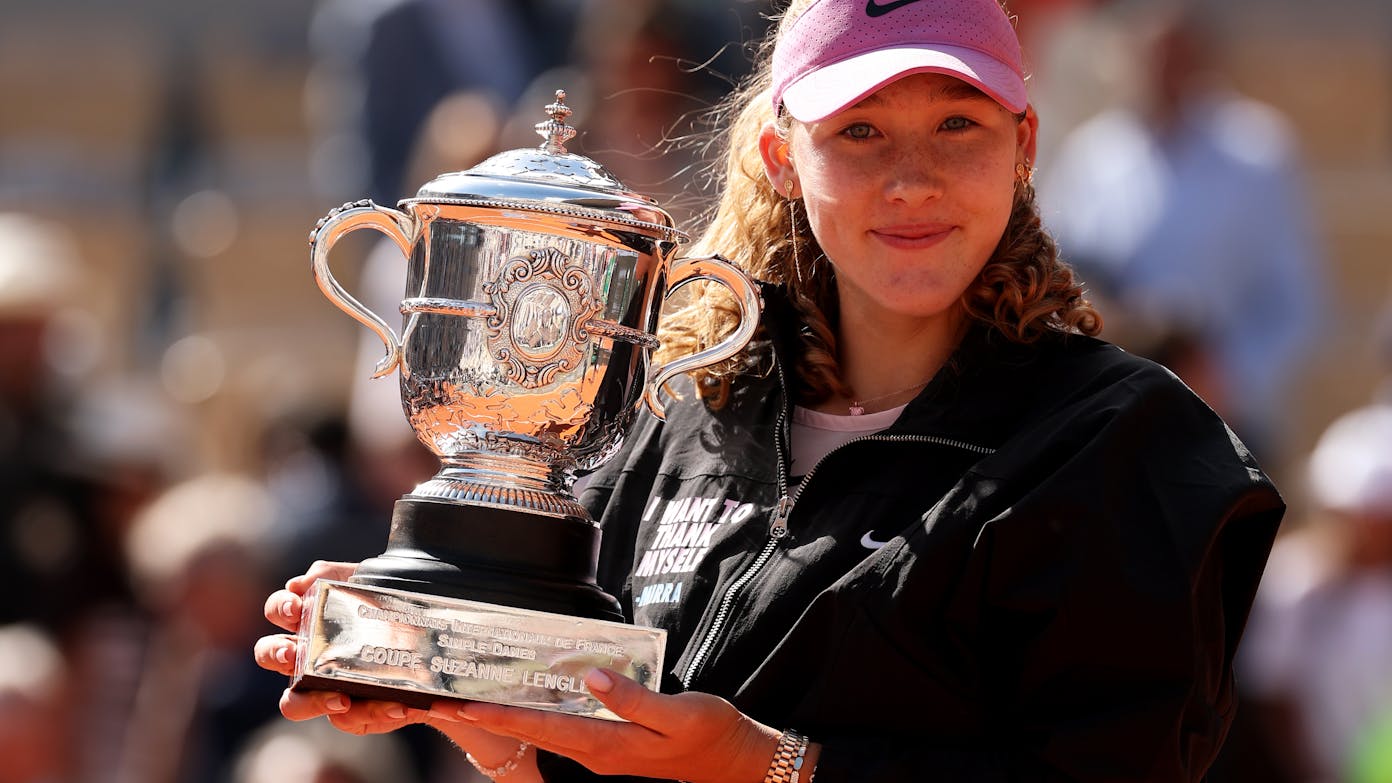Mirra Andreeva wins Roland Garros at 19.