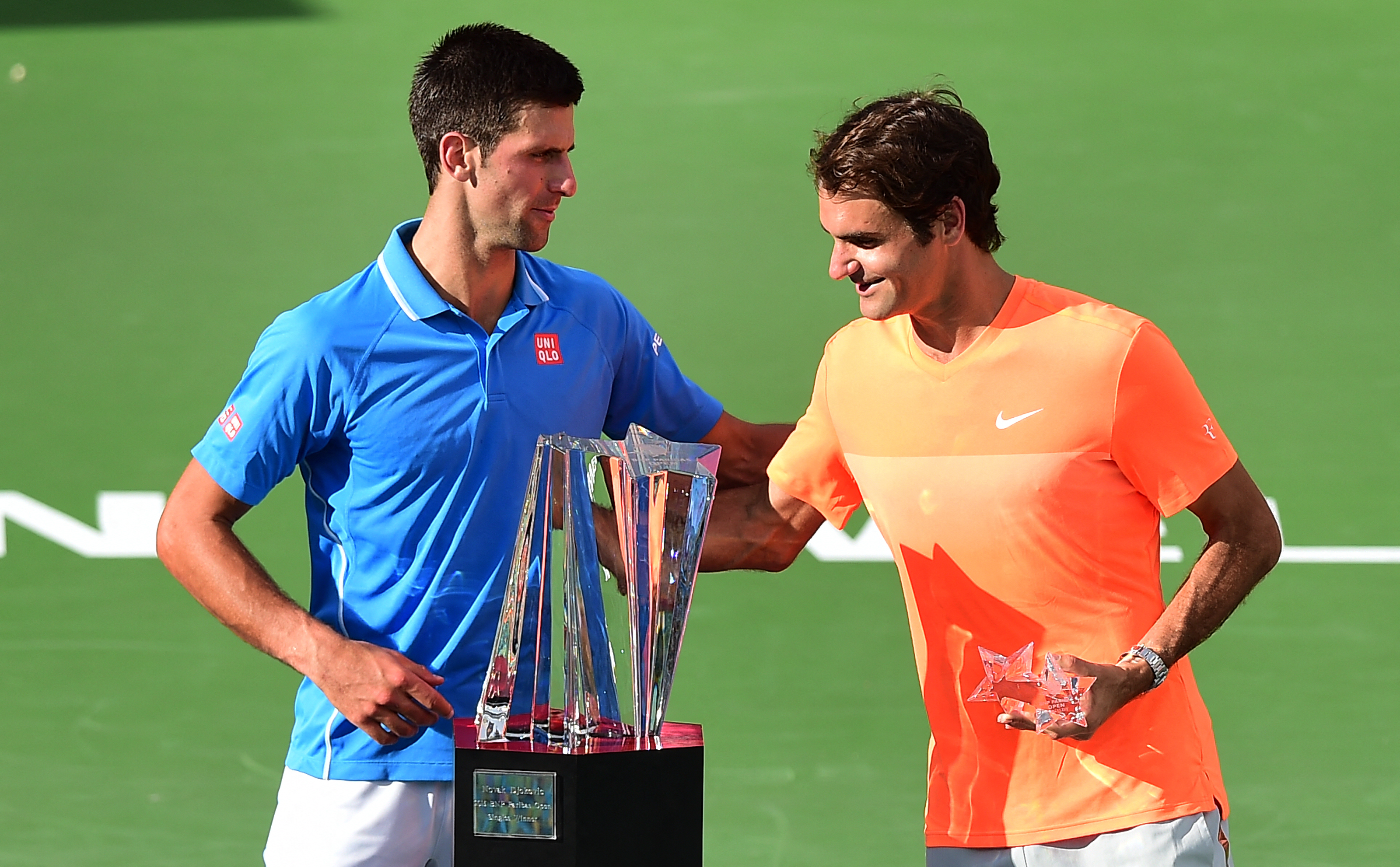 Novak Djokovic defeats Roger Federer in the 2015 Indian Wells final.